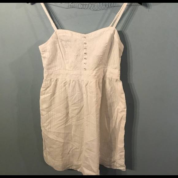 White sundress - Picture 5 of 8